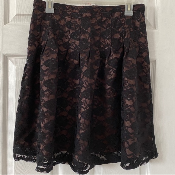 Vintage Vertigo Lace Skirt - NWT - Picture 2 of 5